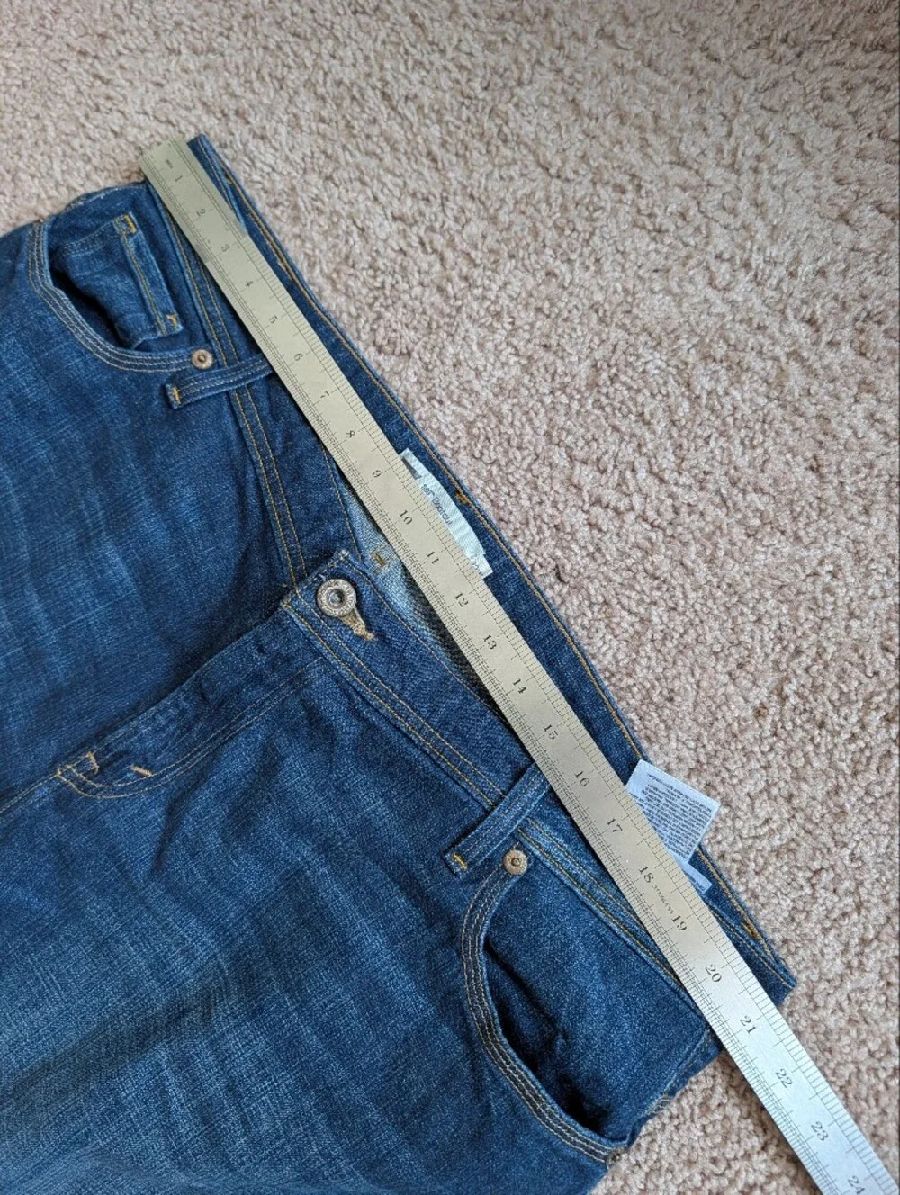 Levis that shipping versatile